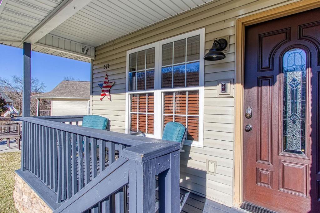 The Mason Jar, Hot Tub, Wifi, 1089 Free Tickets Each Paid Day, Dollywood And More! Pigeon Forge Exterior photo